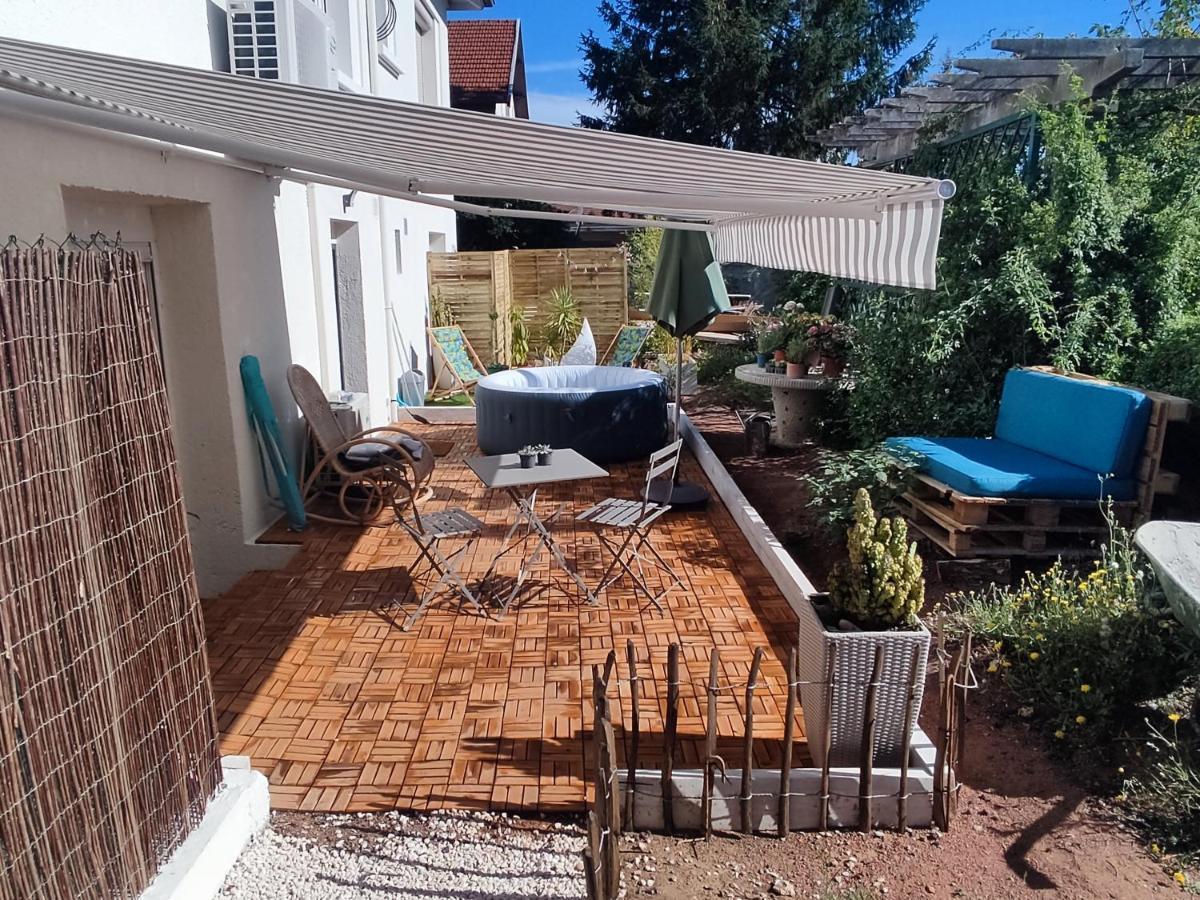 Superbe appartement avec jacuzzi avec jardin privé Lyon Extérieur photo