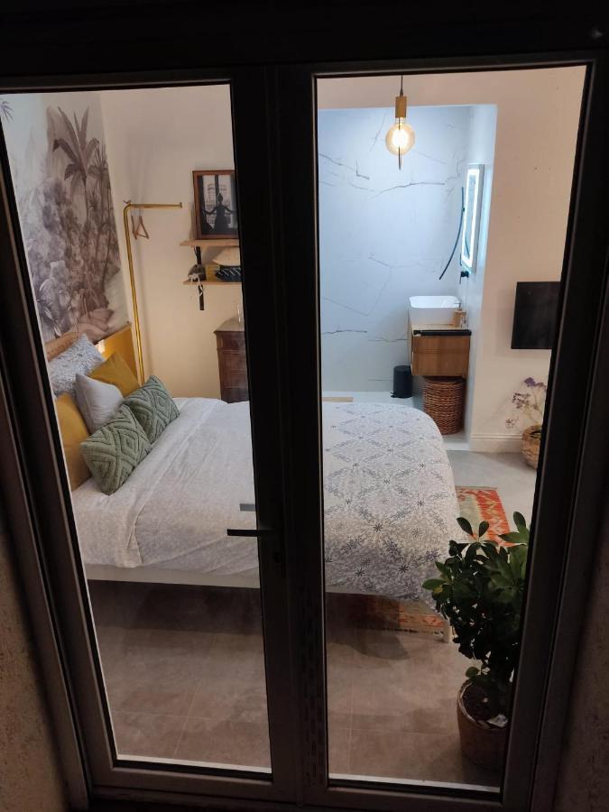Superbe appartement avec jacuzzi avec jardin privé Lyon Extérieur photo
