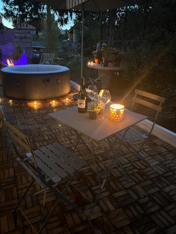 Superbe appartement avec jacuzzi avec jardin privé Lyon Extérieur photo